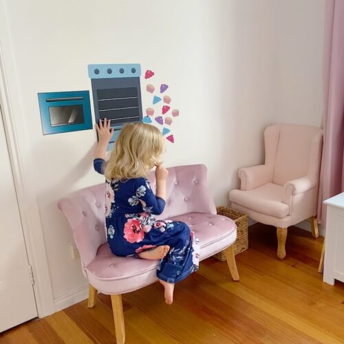 Interactive_Kids_Kitchen_Oven_Cupcakes_Wall_Decals